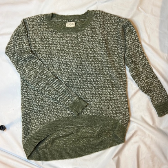 Levi’s large High-Low sweater - Picture 1 of 3